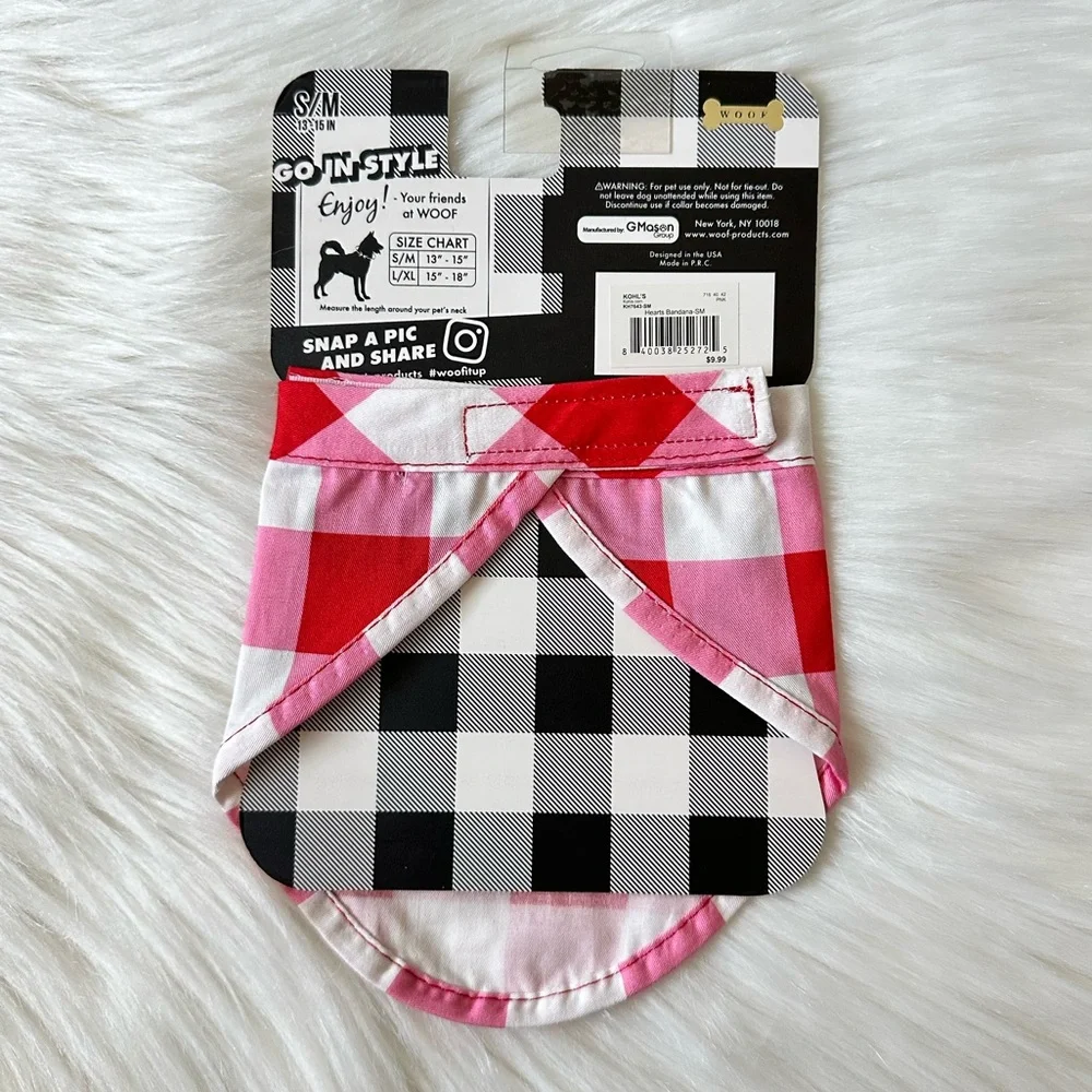 NWT Heart Patterned Pet Bandana Valentine’s Bandana Size 13”- 15” for small pets